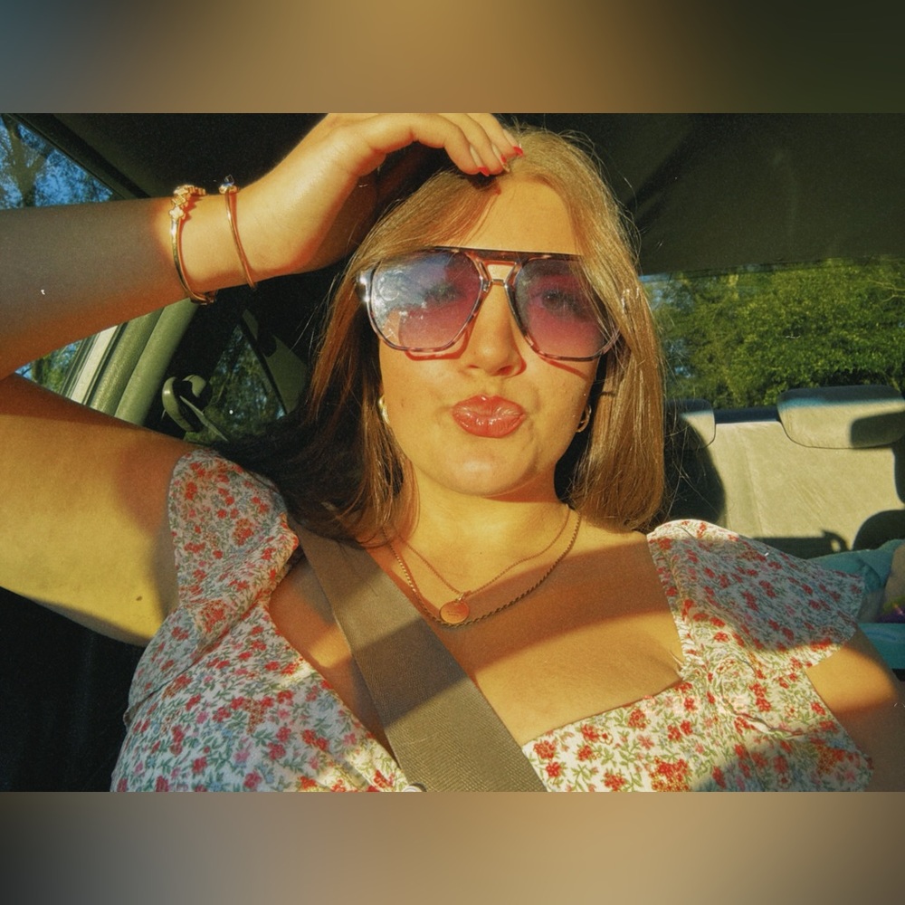 Meet your Posher, Taylor